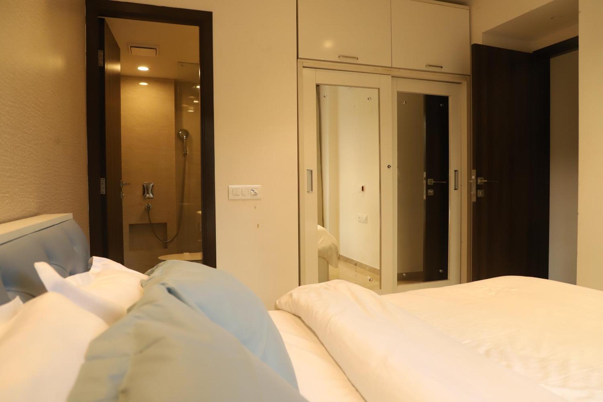 مومباي Zenia Luxury Suites And Serviced Apartments المظهر الخارجي الصورة